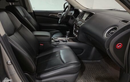 Nissan Pathfinder, 2015 год, 1 780 000 рублей, 17 фотография