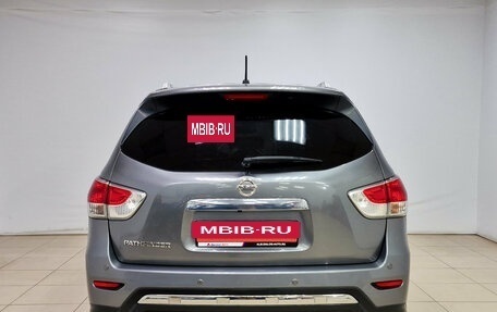 Nissan Pathfinder, 2015 год, 1 780 000 рублей, 8 фотография