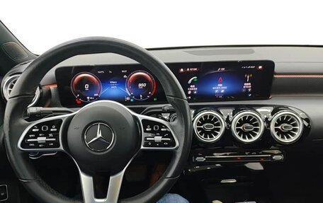 Mercedes-Benz A-Класс, 2022 год, 2 060 000 рублей, 14 фотография