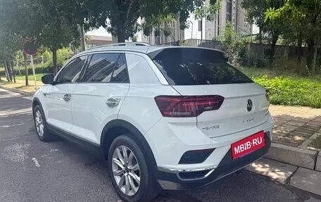 Volkswagen T-Roc I, 2022 год, 1 507 000 рублей, 5 фотография