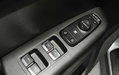 KIA Sportage IV рестайлинг, 2020 год, 2 530 000 рублей, 17 фотография