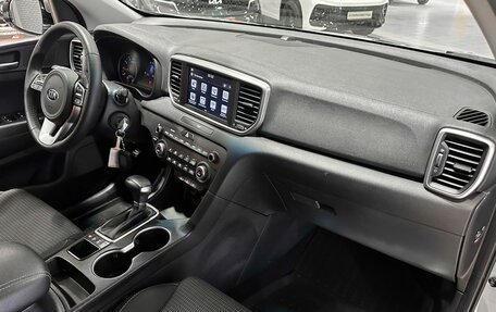 KIA Sportage IV рестайлинг, 2020 год, 2 530 000 рублей, 16 фотография