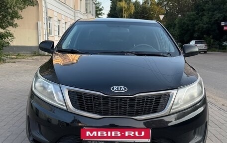 KIA Rio III рестайлинг, 2012 год, 550 000 рублей, 2 фотография