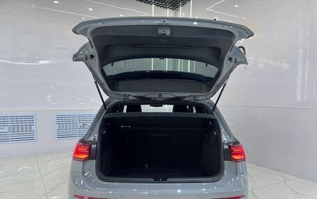 Volkswagen Golf VIII, 2023 год, 2 261 000 рублей, 7 фотография