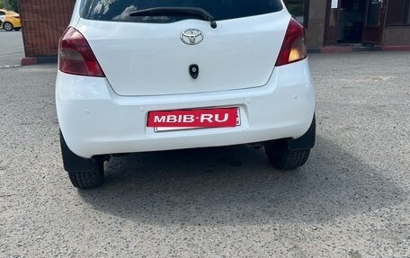 Toyota Yaris III рестайлинг, 2008 год, 472 000 рублей, 6 фотография