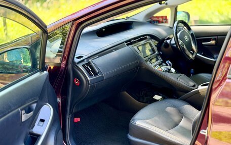 Toyota Prius, 2014 год, 1 229 000 рублей, 18 фотография