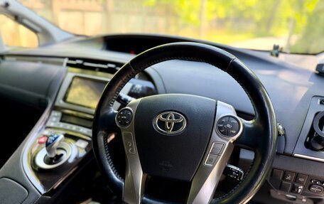 Toyota Prius, 2014 год, 1 229 000 рублей, 16 фотография