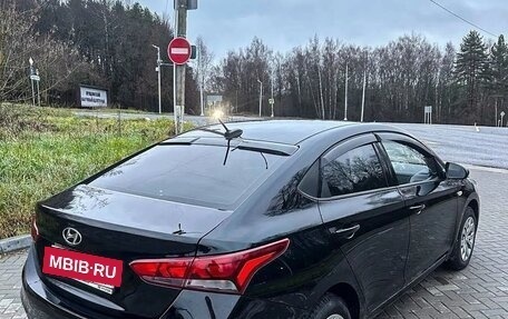 Hyundai Solaris II рестайлинг, 2019 год, 1 045 000 рублей, 4 фотография