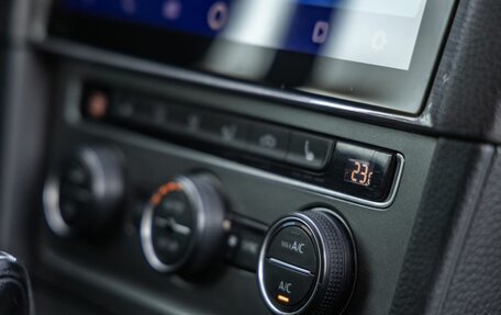 Volkswagen Golf VII, 2013 год, 998 000 рублей, 29 фотография