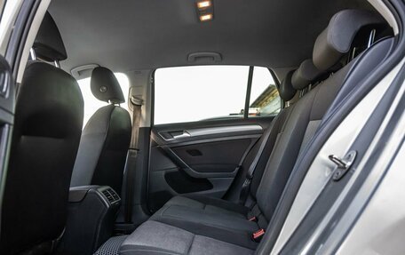Volkswagen Golf VII, 2013 год, 998 000 рублей, 32 фотография