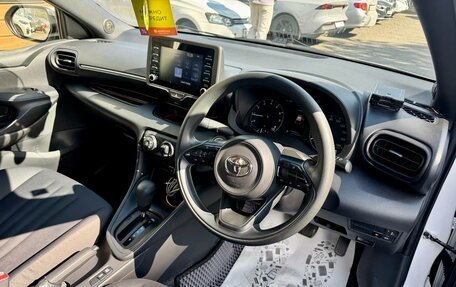 Toyota Yaris, 2021 год, 1 159 000 рублей, 7 фотография