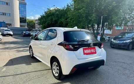 Toyota Yaris, 2021 год, 1 159 000 рублей, 2 фотография