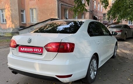 Volkswagen Jetta VI, 2012 год, 950 000 рублей, 2 фотография