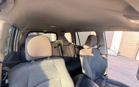 Toyota Land Cruiser Prado 150 рестайлинг 2, 2011 год, 2 700 000 рублей, 10 фотография