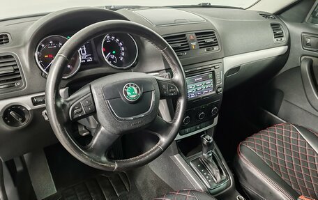 Skoda Yeti I рестайлинг, 2013 год, 1 000 000 рублей, 19 фотография