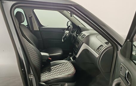 Skoda Yeti I рестайлинг, 2013 год, 1 000 000 рублей, 23 фотография