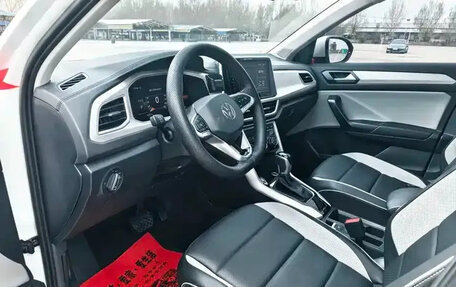 Volkswagen T-Roc I, 2024 год, 1 869 800 рублей, 10 фотография