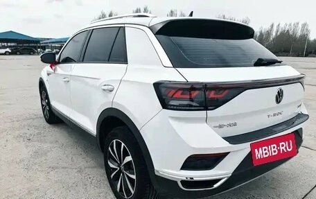 Volkswagen T-Roc I, 2024 год, 1 869 800 рублей, 7 фотография
