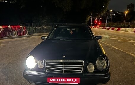 Mercedes-Benz E-Класс, 1999 год, 250 000 рублей, 7 фотография