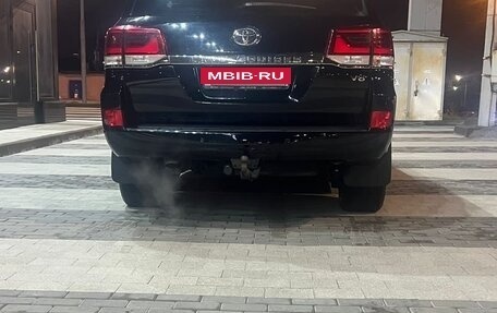 Toyota Land Cruiser 200, 2016 год, 4 000 000 рублей, 5 фотография