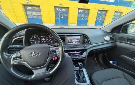 Hyundai Elantra VI рестайлинг, 2018 год, 1 455 000 рублей, 9 фотография