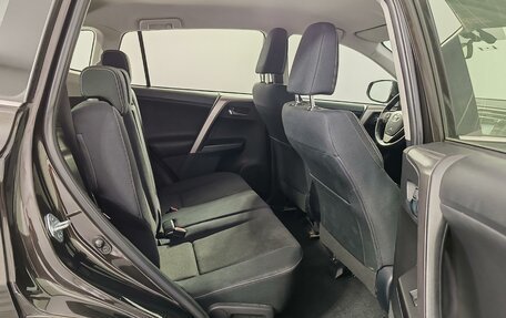 Toyota RAV4, 2016 год, 2 450 000 рублей, 9 фотография