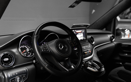 Mercedes-Benz V-Класс, 2019 год, 7 800 000 рублей, 12 фотография