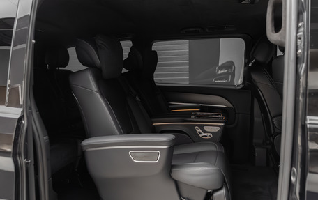 Mercedes-Benz V-Класс, 2019 год, 7 800 000 рублей, 22 фотография