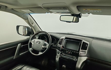 Toyota Land Cruiser 200, 2015 год, 4 599 000 рублей, 9 фотография
