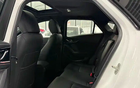 Mazda CX-4, 2023 год, 1 690 000 рублей, 10 фотография