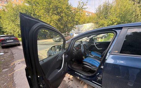 Opel Astra J, 2011 год, 600 000 рублей, 7 фотография