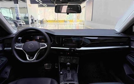Volkswagen Passat B8 рестайлинг, 2022 год, 1 959 800 рублей, 10 фотография