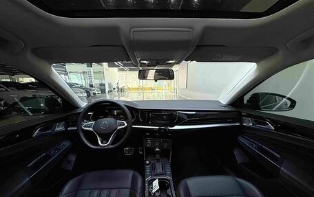 Volkswagen Passat B8 рестайлинг, 2022 год, 1 959 800 рублей, 11 фотография