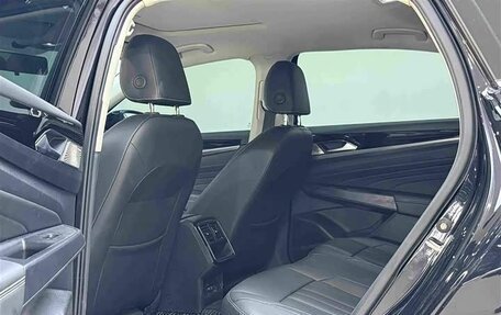 Volkswagen Passat B8 рестайлинг, 2022 год, 1 959 800 рублей, 13 фотография