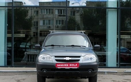 Chevrolet Niva I рестайлинг, 2017 год, 750 000 рублей, 2 фотография