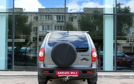 Chevrolet Niva I рестайлинг, 2017 год, 750 000 рублей, 6 фотография