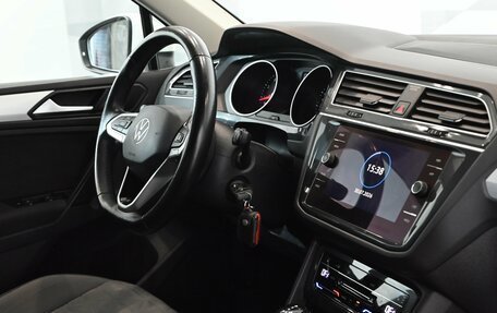 Volkswagen Tiguan II, 2021 год, 3 320 000 рублей, 12 фотография