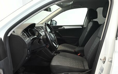 Volkswagen Tiguan II, 2021 год, 3 320 000 рублей, 10 фотография