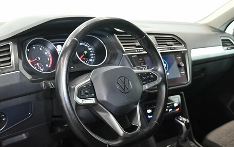 Volkswagen Tiguan II, 2021 год, 3 320 000 рублей, 14 фотография