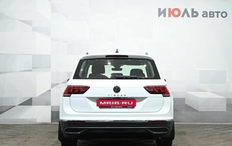 Volkswagen Tiguan II, 2021 год, 3 320 000 рублей, 5 фотография