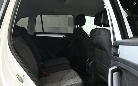 Volkswagen Tiguan II, 2021 год, 3 320 000 рублей, 19 фотография