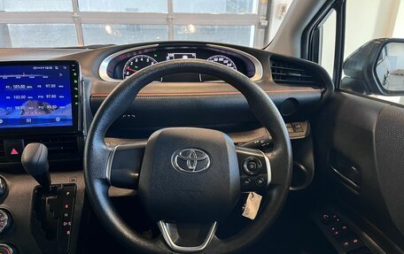 Toyota Sienta II, 2022 год, 1 590 000 рублей, 10 фотография
