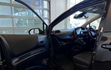 Toyota Sienta II, 2022 год, 1 590 000 рублей, 17 фотография