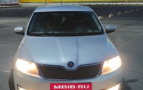 Skoda Rapid I, 2015 год, 910 000 рублей, 2 фотография