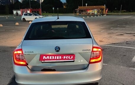 Skoda Rapid I, 2015 год, 910 000 рублей, 4 фотография