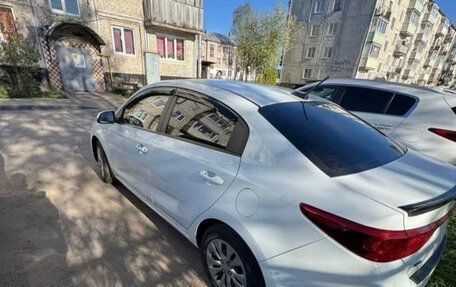 KIA Rio IV, 2018 год, 1 150 000 рублей, 2 фотография
