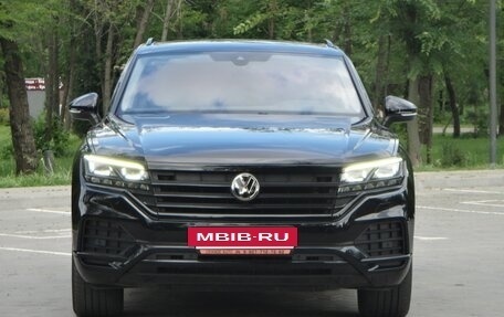 Volkswagen Touareg III, 2019 год, 4 550 000 рублей, 3 фотография