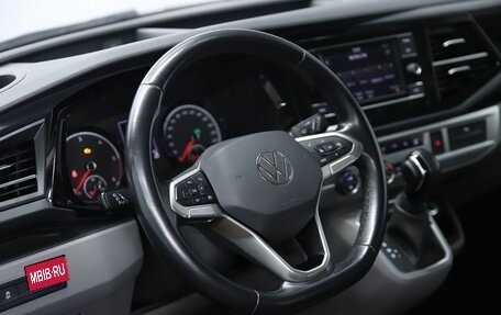 Volkswagen Caravelle T6 рестайлинг, 2021 год, 4 990 000 рублей, 10 фотография