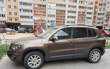 Volkswagen Tiguan I, 2014 год, 1 250 000 рублей, 2 фотография