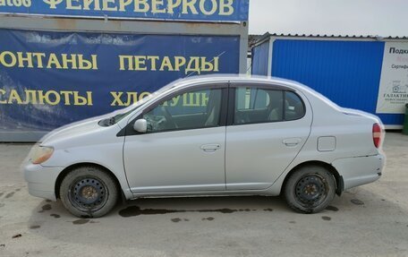 Toyota Platz, 2002 год, 400 000 рублей, 2 фотография